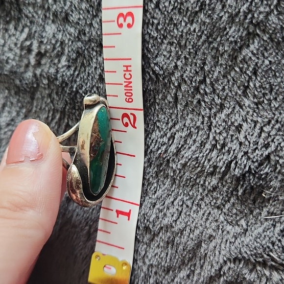 Silver ring with green stone size 6 - Picture 5 of 7